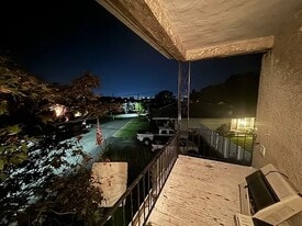 Building Photo - 419 Corner St