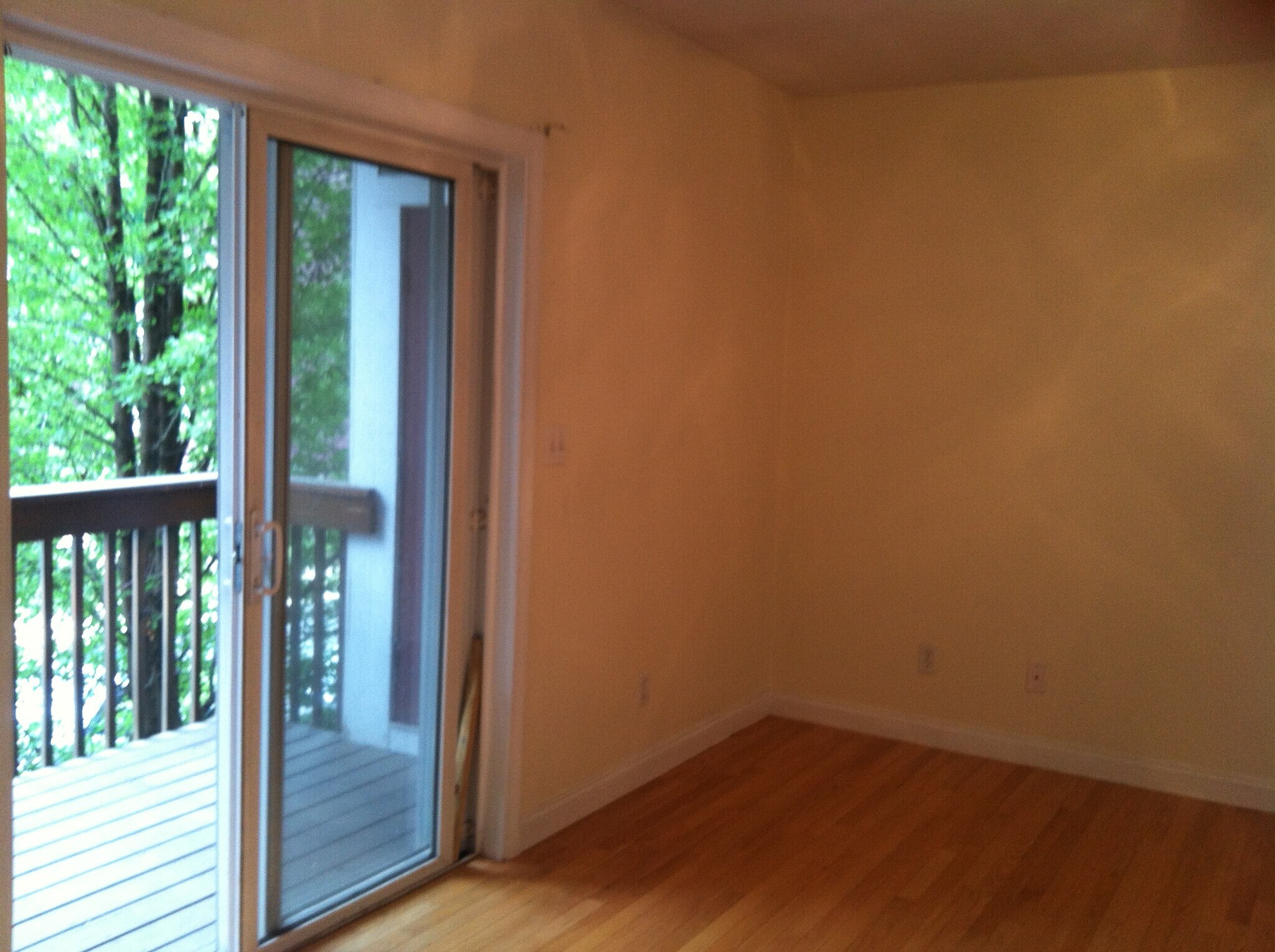 Building Photo - 111 W 8th St