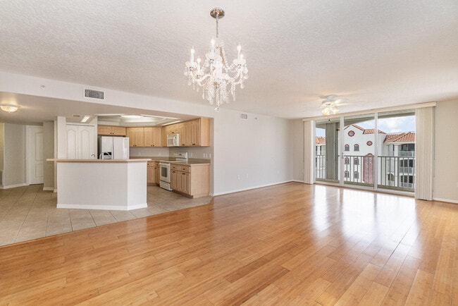 Building Photo - 801 Del Rio Way