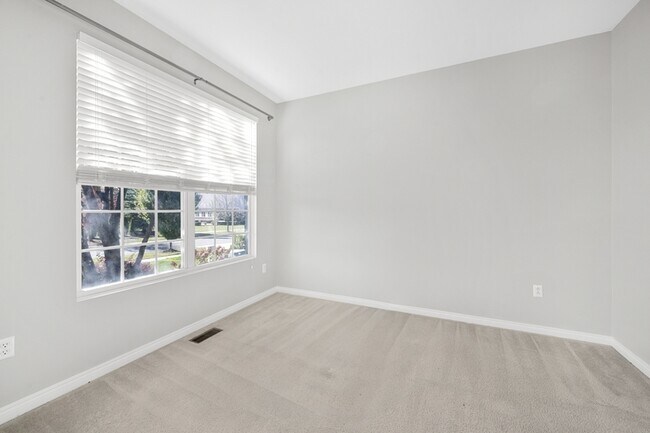 Building Photo - 1550 Cinnabar Dr