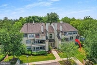 Building Photo - 308 Trinity Ct