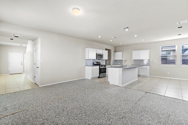 Building Photo - 301 Tempest Trl