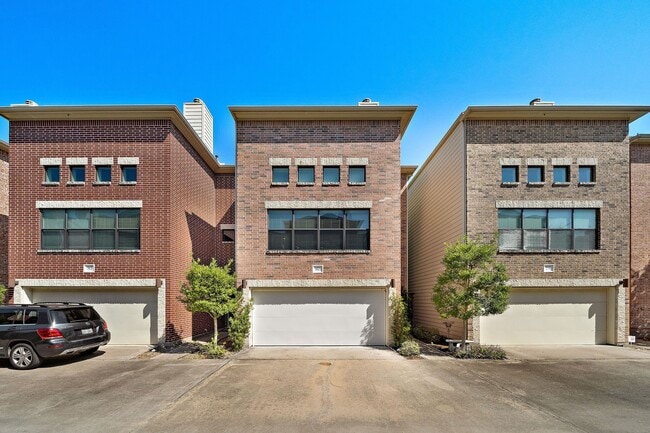 Primary Photo - 650 Westcross St