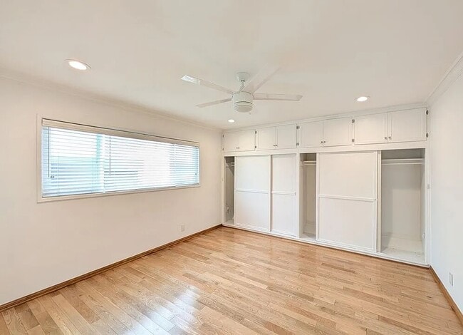 Building Photo - 9034 Hermosa Dr