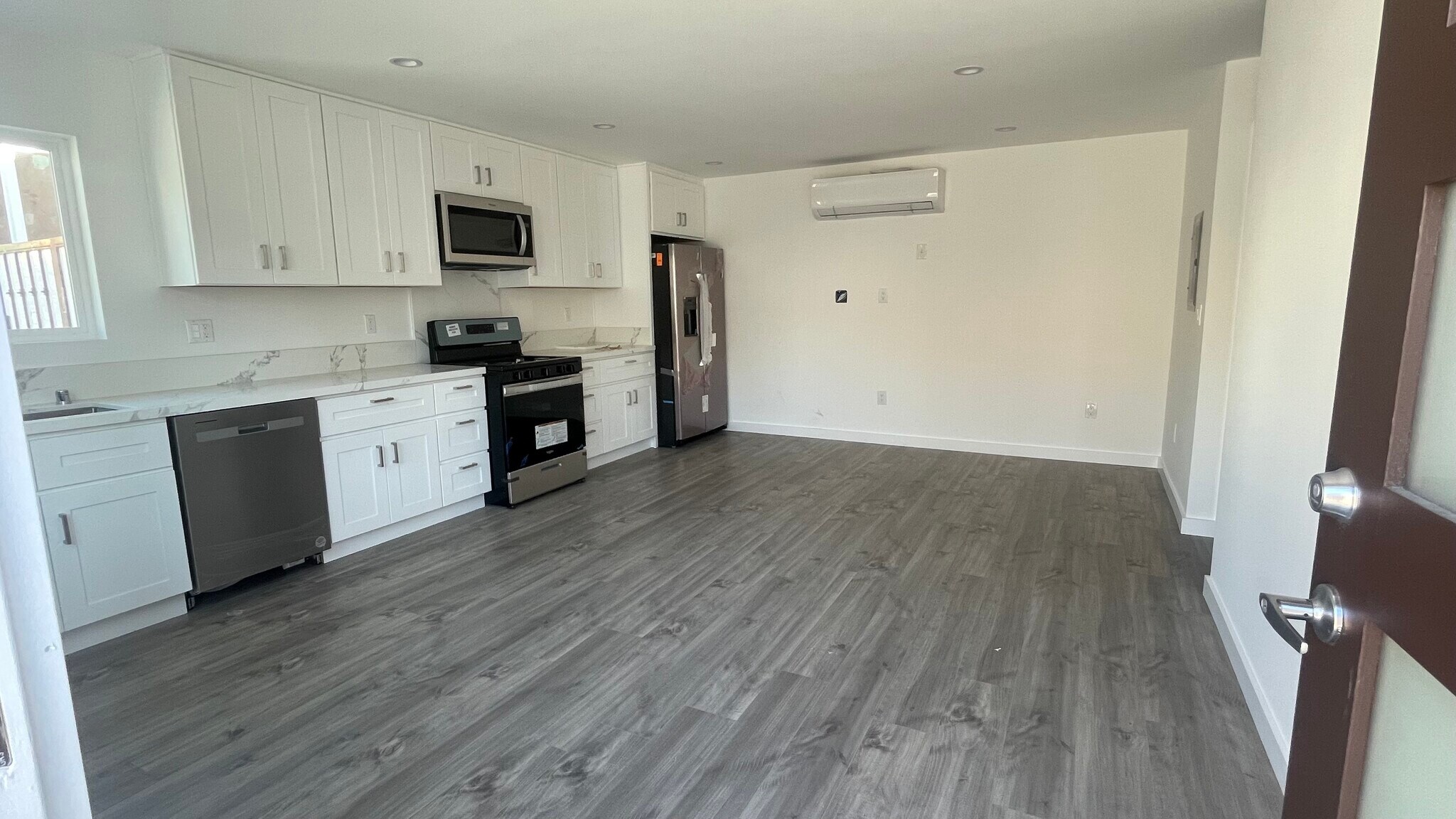 Building Photo - 4314 Allott Ave