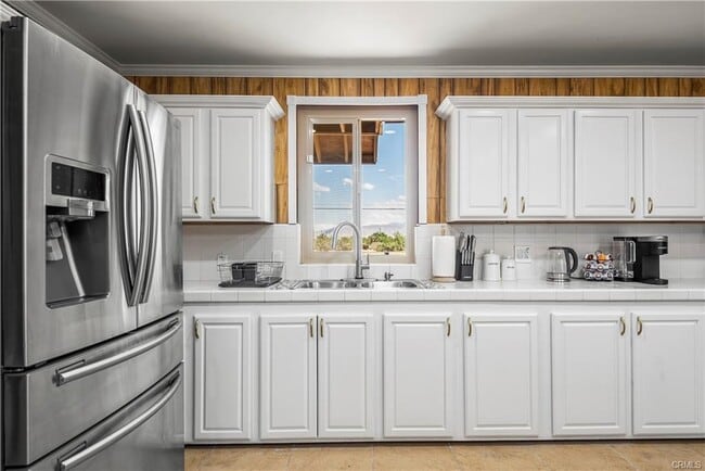 Building Photo - 9150 10th Ave