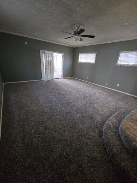 Building Photo - 2502 Riggan St