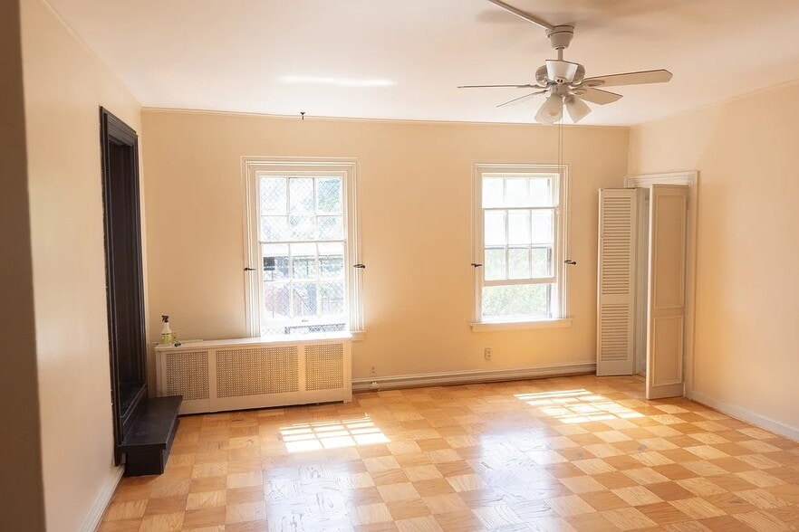 Building Photo - 246 W Lanvale St