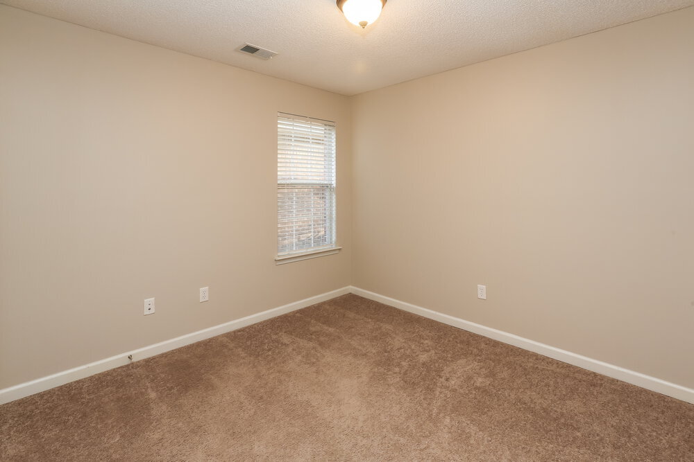 Building Photo - 7182 Crape Myrtle Dr