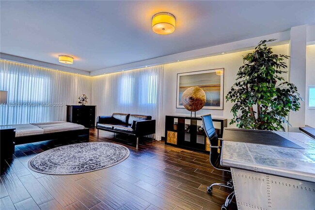 Building Photo - Sunset Harbour Drive, Miami Beach, FL 33139 - 2 BR 2 BA condo