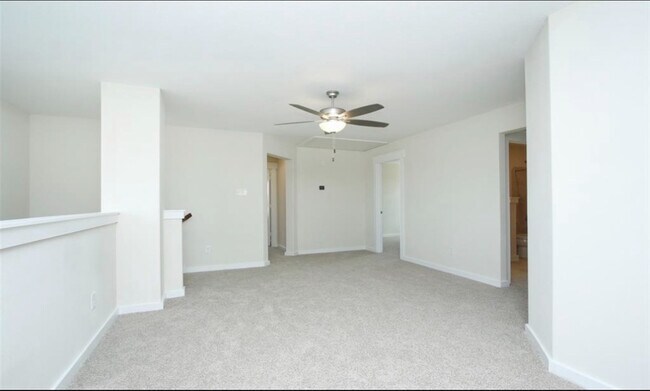 Building Photo - 208 Lisa Marie Dr