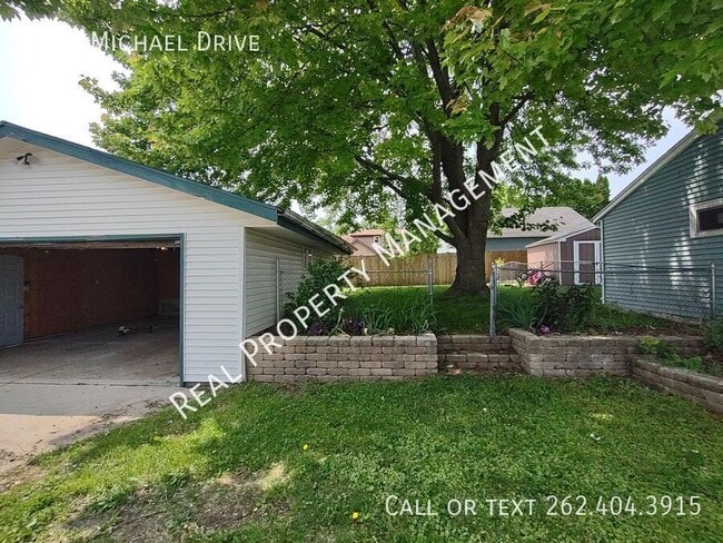 Building Photo - 1812 Michael Dr
