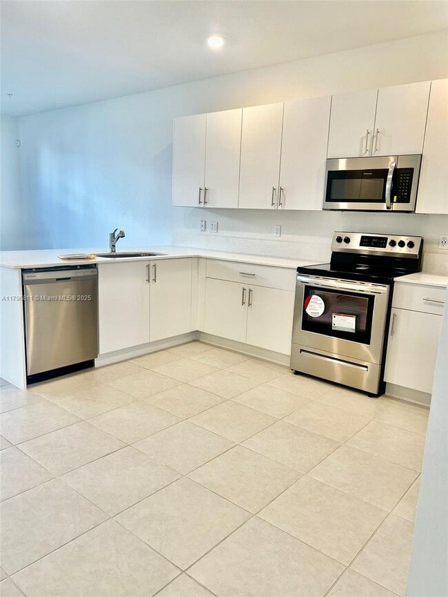 Building Photo - 209 SW 159th Way
