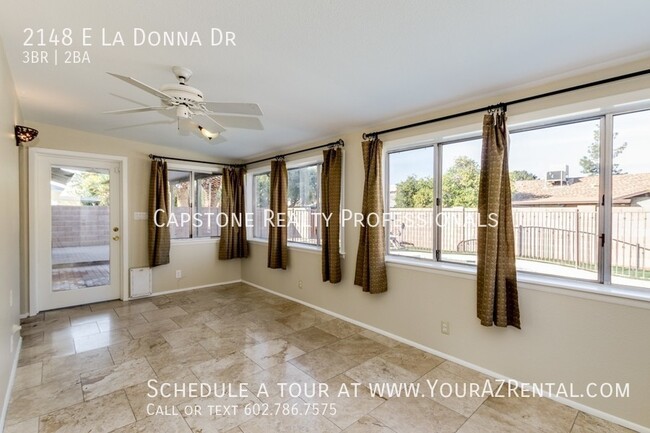 Building Photo - 2148 E La Donna Dr
