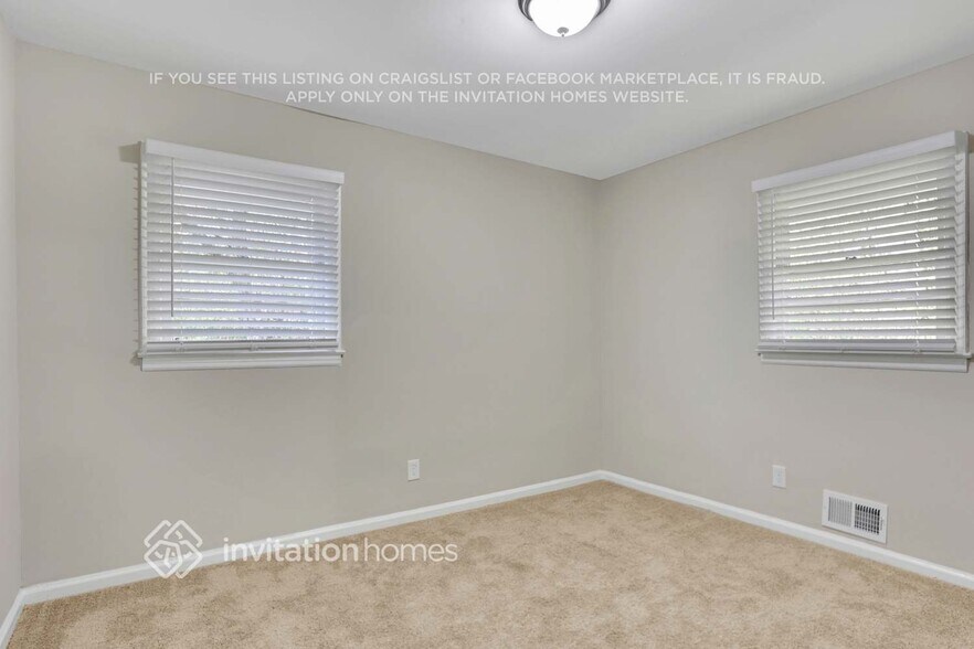 Building Photo - 6052 Brookdale Ln SW