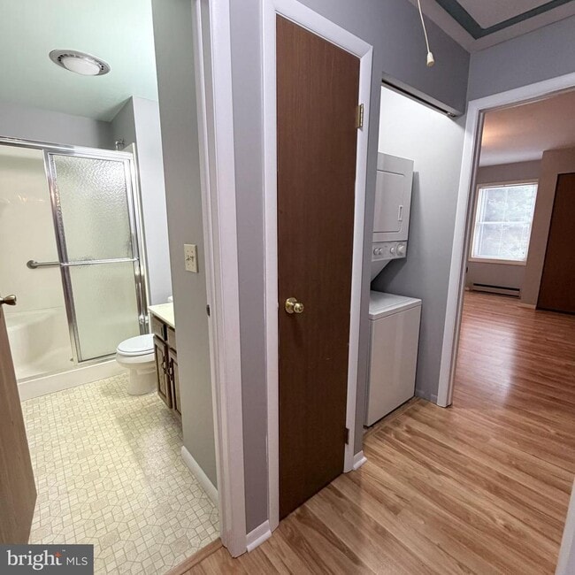 Building Photo - 1158 Westgate Dr