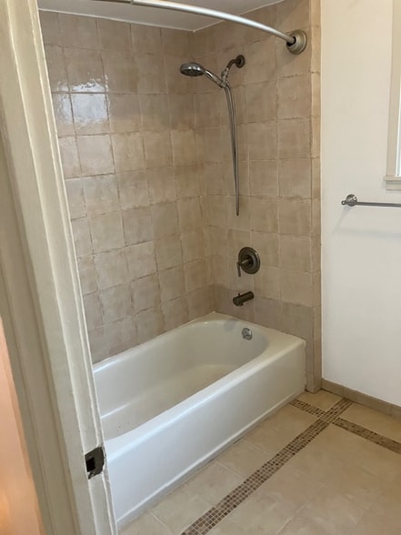 Building Photo - 485 36th St