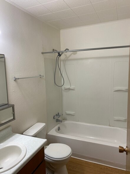 Bathroom - 684 Cedar St