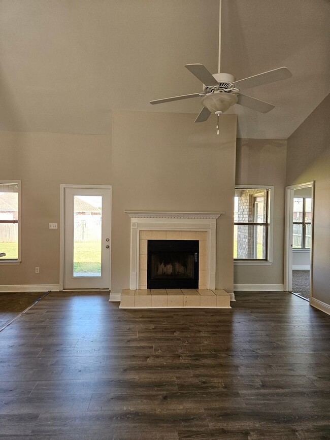 Building Photo - Biloxi 4 bedroom