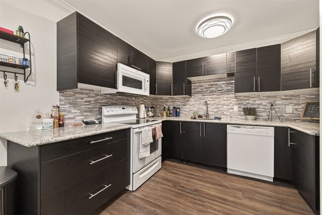 Building Photo - 3934 W Alabama St