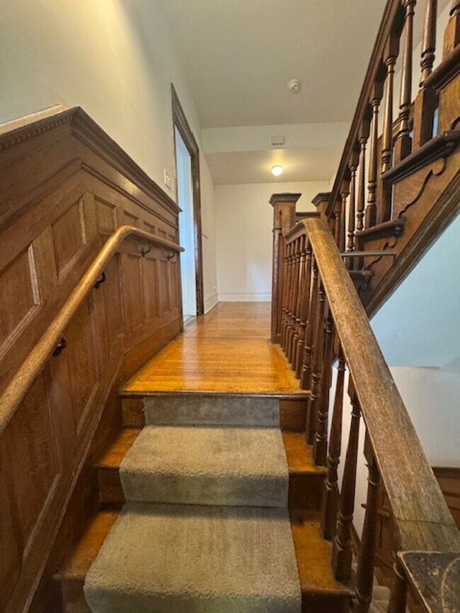 Building Photo - 4821 Centre Ave