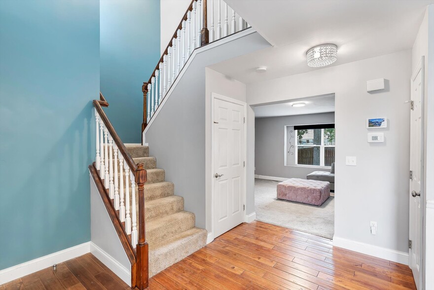 Building Photo - 1203 Ashford Place Dr