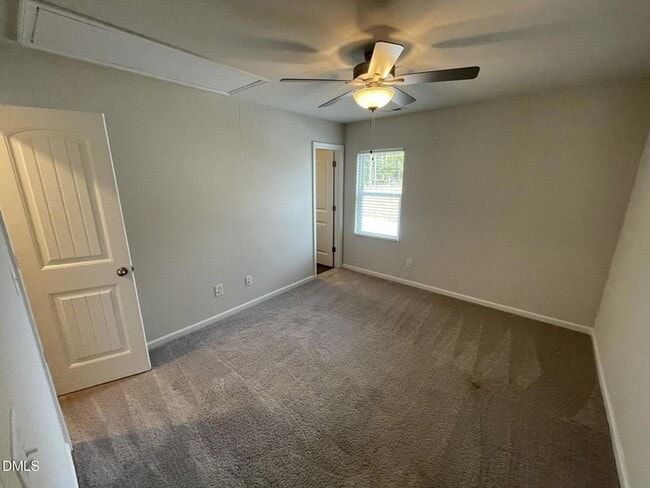 Building Photo - 1080 Peony Ln