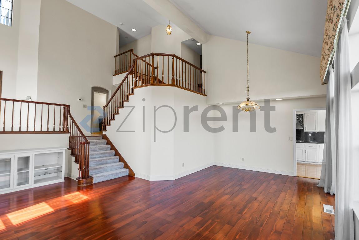 Building Photo - 2030 Laurel Canyon Ct