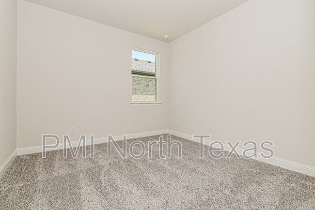 Building Photo - 907 Sicily Blvd