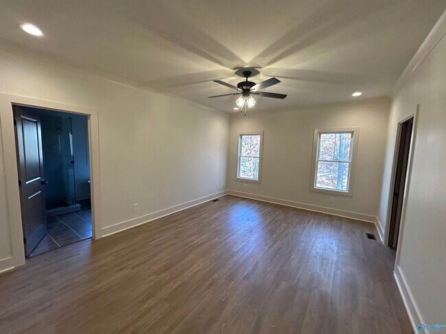 Building Photo - 3606 Briarwood Ln
