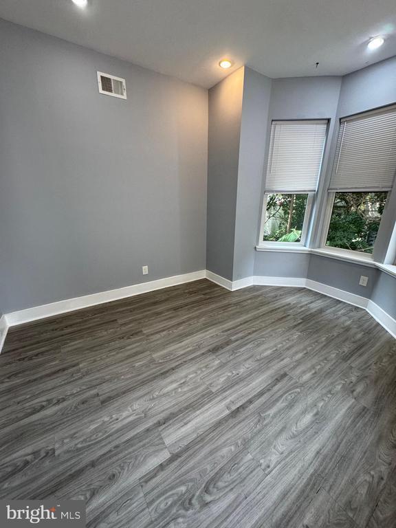 Building Photo - 1522 Willington St