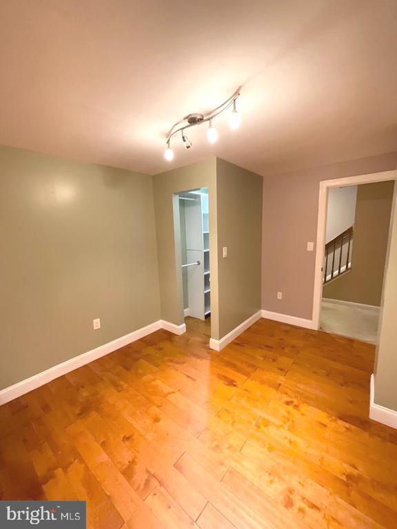 Building Photo - 404 Potomac Hills Dr