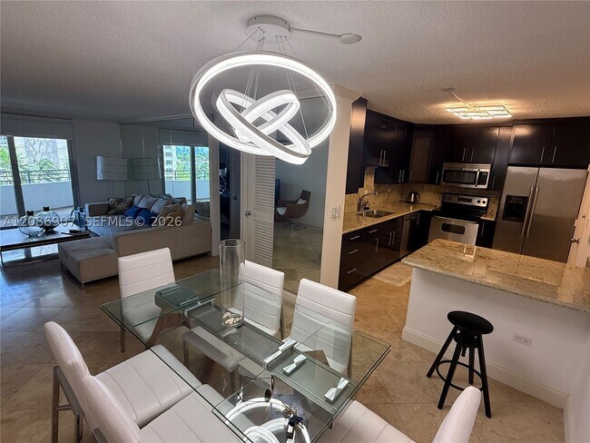 Building Photo - 5555 Collins Ave