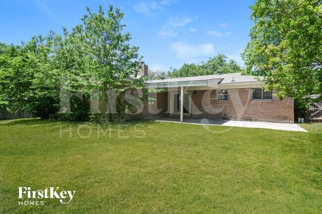 Building Photo - 5241 Ruston Ave