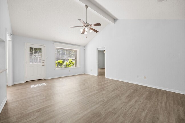 Building Photo - 10231 Gulfstream Ln