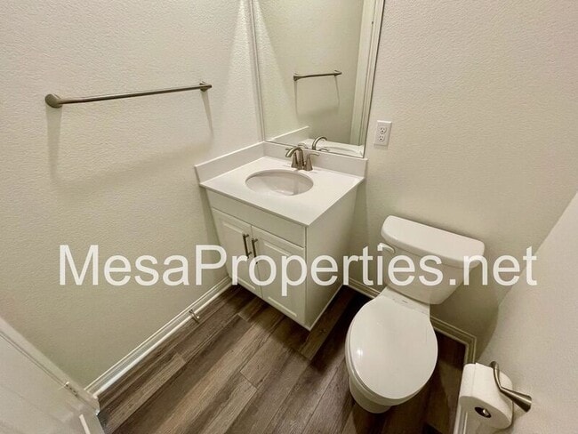 Building Photo - 1709 Cedar Tree Pl