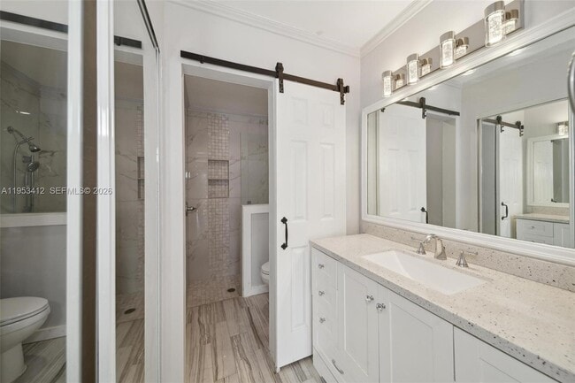 Building Photo - 4949 E Lakes Dr