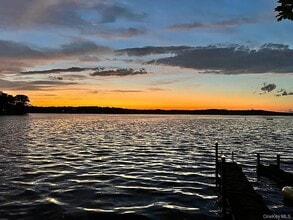 Building Photo - 206 Sunset Cove Rd