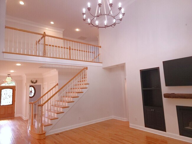 Building Photo - Knoxville 37934 - 4 bedroom, 3.5 bath home...