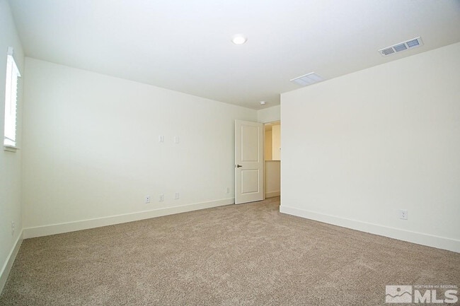 Building Photo - 7885 Taconite Dr