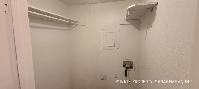 Building Photo - 4700 Boulder Dr