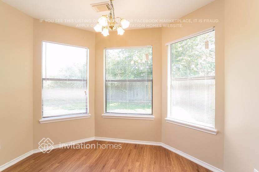 Building Photo - 11510 Labarre Dr