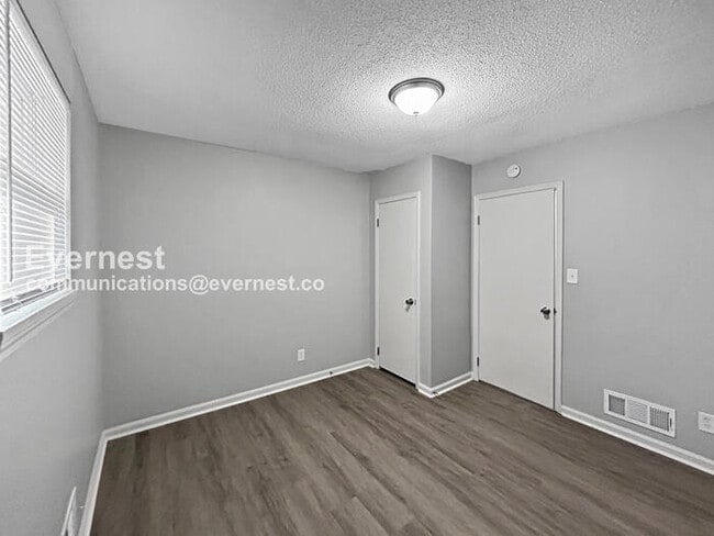 Building Photo - 4365 Stonewall Tell Rd