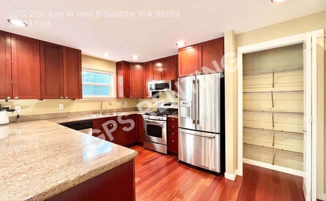 Building Photo - 3012 21st Ave W