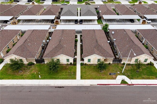 Building Photo - 3805 Hawthorne Ave
