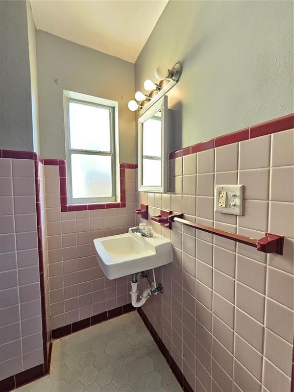 Building Photo - 1375 Drew St