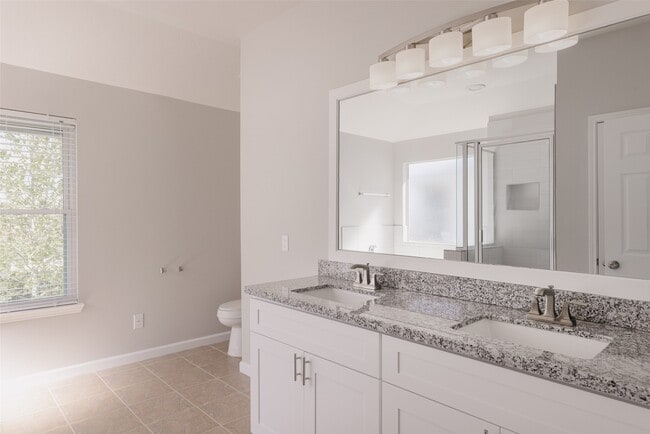 Building Photo - 16530 Cypress Bridge Dr