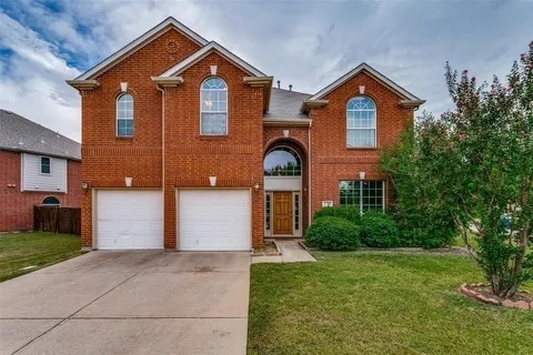 Building Photo - 2700 Thorncreek Ln