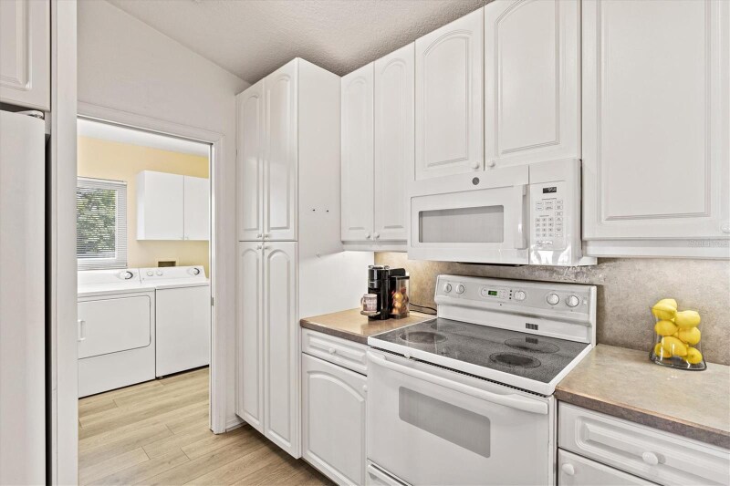 Building Photo - 5128 18th Ln E