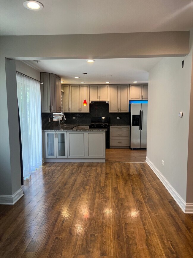 Building Photo - 1467 Chippewa Trail